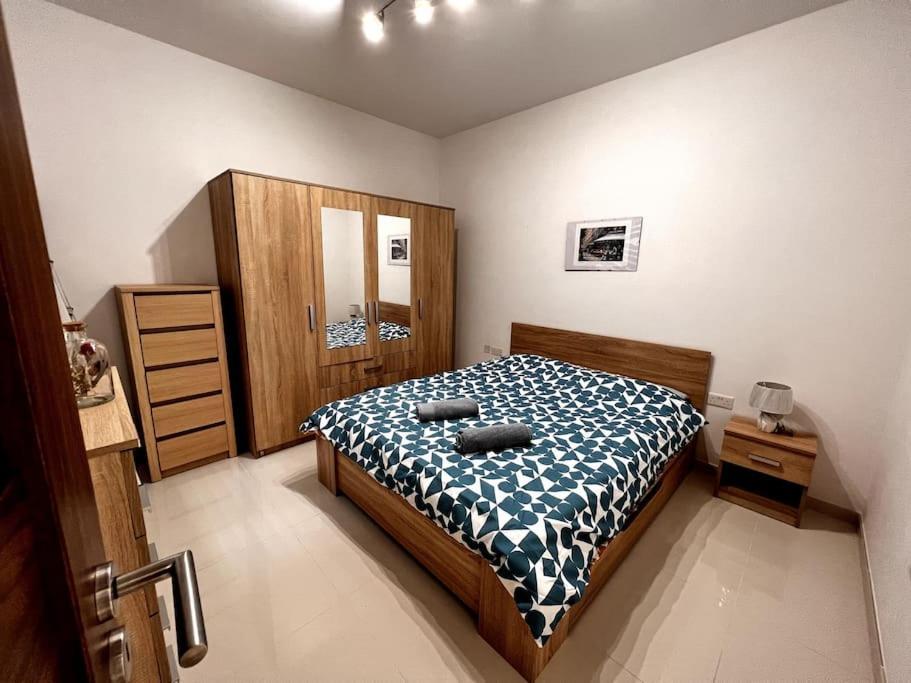 Viewline Seaview Modern 3 Bedroom Apartment Marsaxlokk Exterior photo